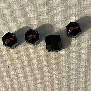 GMC Logo valve Stem caps in Black set of 4 NWT